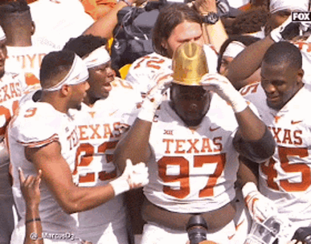 texas-long-horns-football.gif