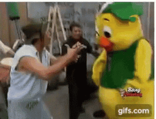 mascot-punch-ei94-punch.gif